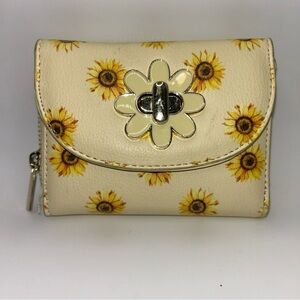 No Boundaries Cream Sunflower Wallet